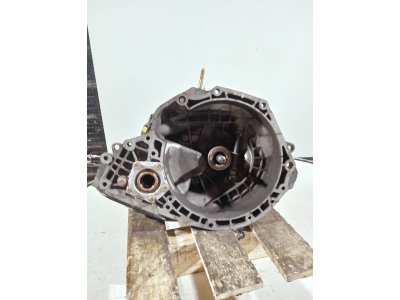 Recambio de caja cambios para daewoo evanda referencia OEM IAM FD009348 B144176 5V