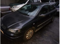 opel astra g berlina del año 2000