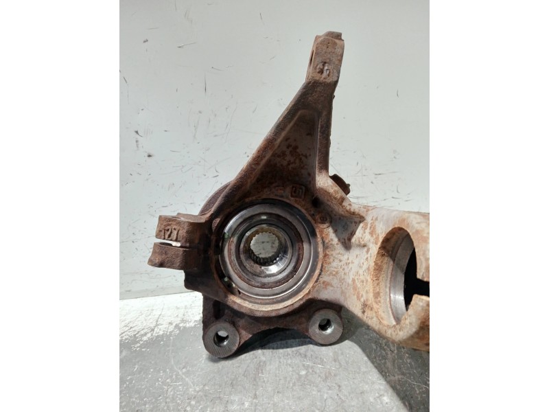 Recambio de mangueta delantera izquierda para citroen xsara berlina referencia OEM IAM   