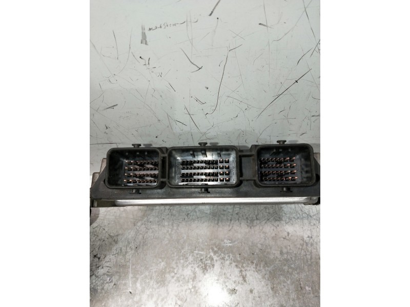 Recambio de centralita motor uce para peugeot 206 berlina referencia OEM IAM 0281010707 9646559980 9644157380