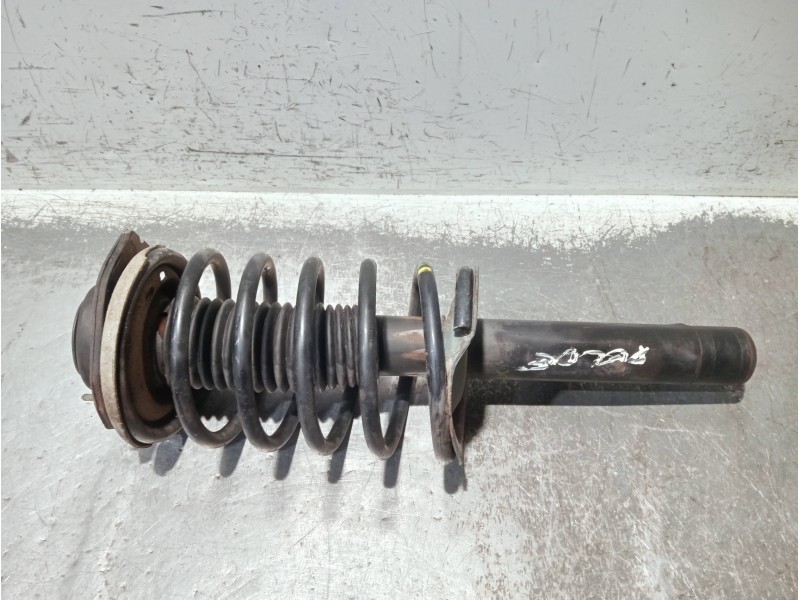 Recambio de amortiguador delantero derecho para citroen xsara berlina referencia OEM IAM 5630489480  