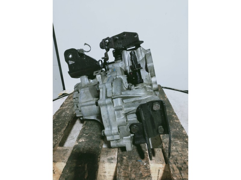 Recambio de caja cambios para hyundai getz (tb) 1.1 básico referencia OEM IAM H41773 301521 5V