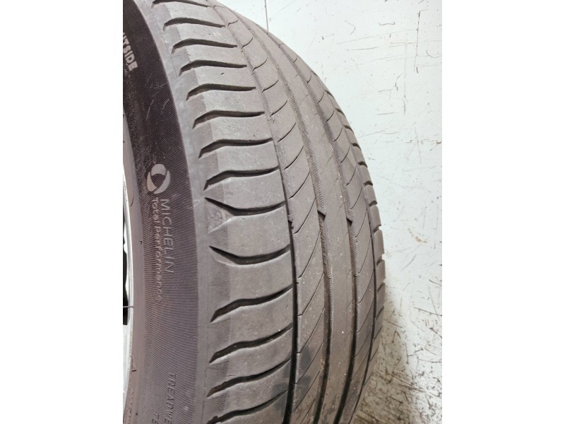 Recambio de juego llantas para peugeot 3008 referencia OEM IAM   225 / 50 / 17