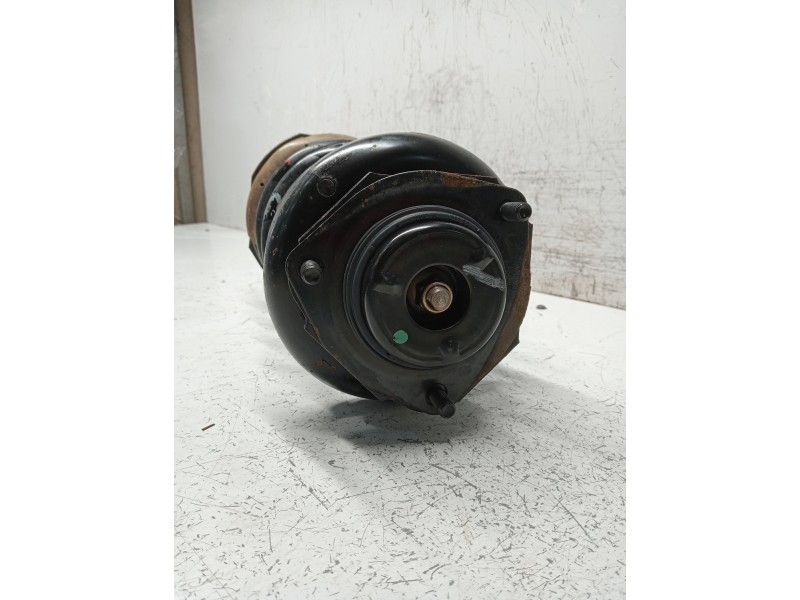 Recambio de amortiguador trasero izquierdo para nissan x-trail (t30) referencia OEM IAM 553038H304  