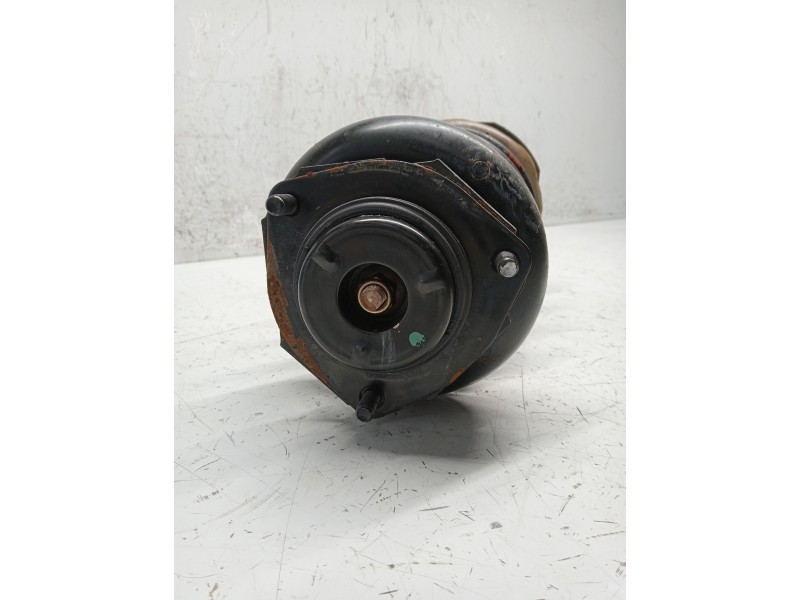 Recambio de amortiguador trasero derecho para nissan x-trail (t30) referencia OEM IAM 553028H304  