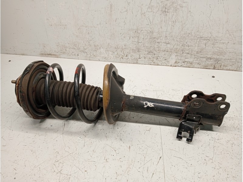 Recambio de amortiguador delantero izquierdo para nissan x-trail (t30) referencia OEM IAM 543038H700  