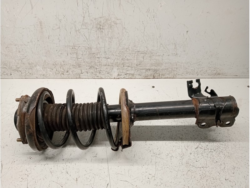 Recambio de amortiguador delantero izquierdo para nissan x-trail (t30) referencia OEM IAM 543038H700  