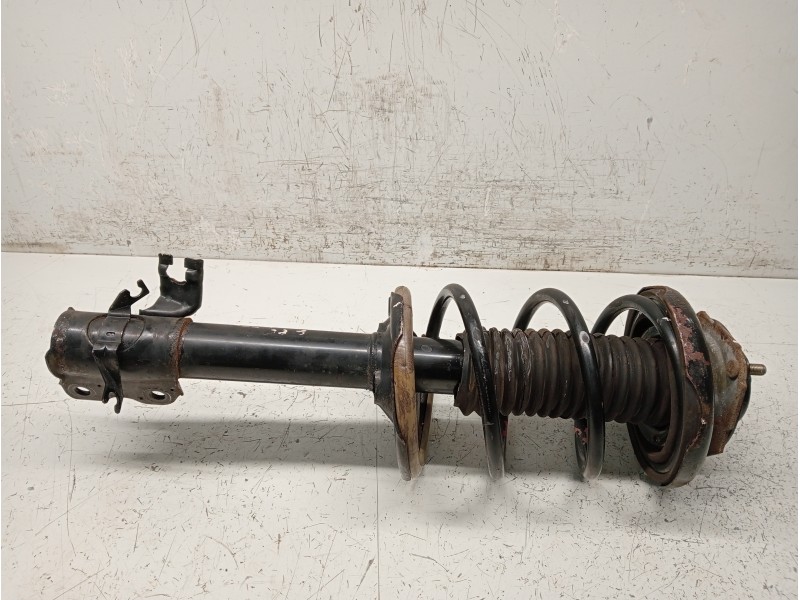Recambio de amortiguador delantero derecho para nissan x-trail (t30) referencia OEM IAM 543028H700  