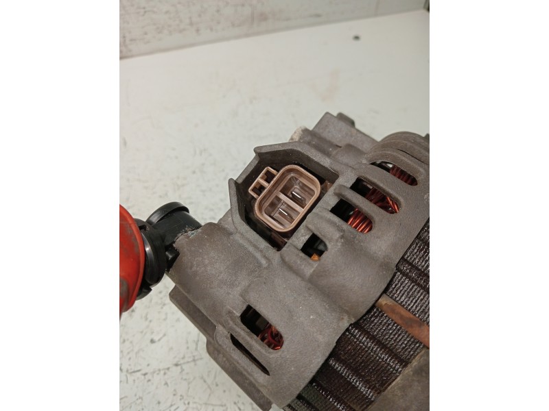 Recambio de alternador para nissan x-trail (t30) referencia OEM IAM   