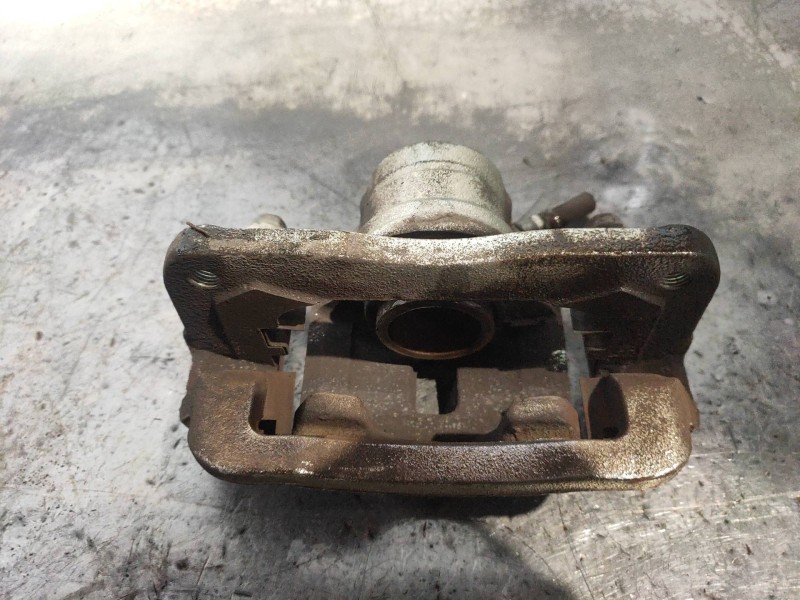 Recambio de pinza freno trasera derecha para hyundai santa fe (bm) 2.2 crdi style 4x4 referencia OEM IAM   583112BA20