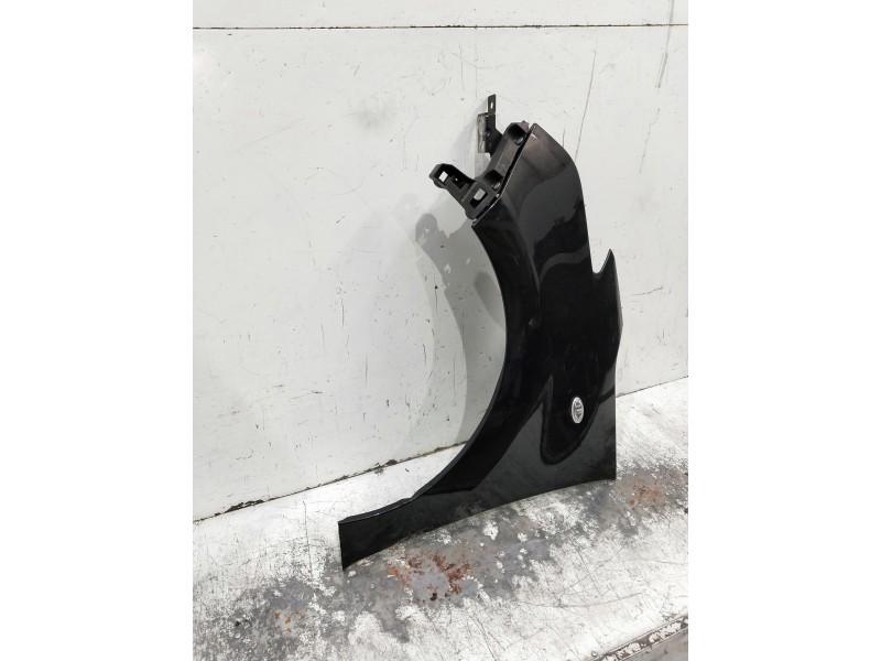 Recambio de aleta delantera izquierda para citroen c3 picasso referencia OEM IAM   