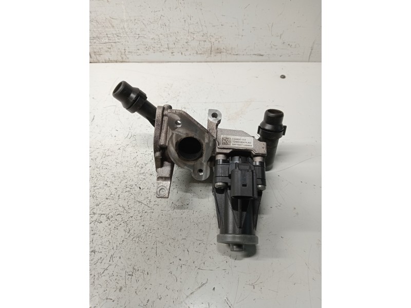 Recambio de valvula egr para jaguar f-pace referencia OEM IAM G4D39D475AD 704924130 5027643201 Recambio de valvula egr para jaguar f-pace referencia OEM IAM G4D39D475AD 704924130 5027643201
