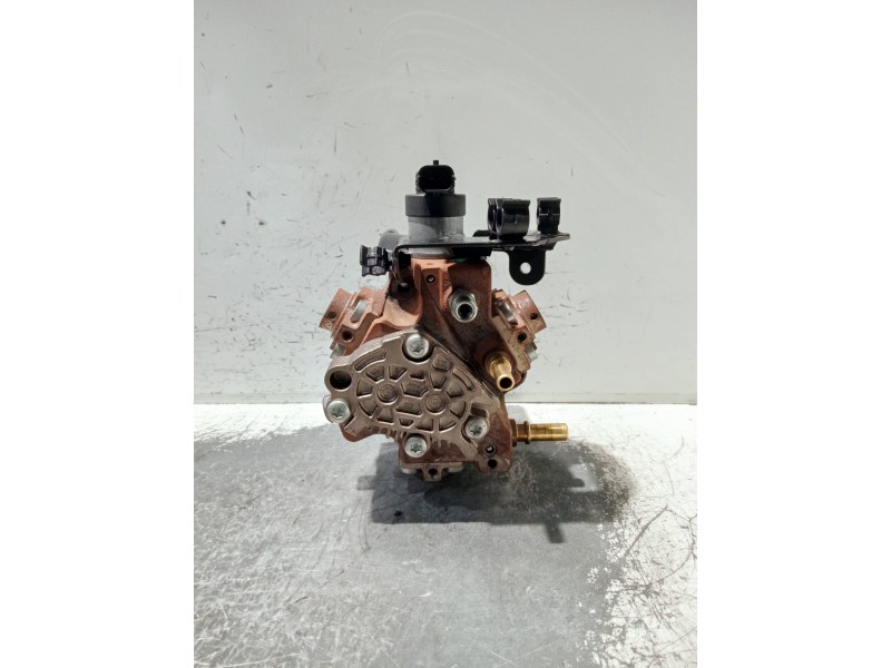 Recambio de bomba inyeccion para citroen c3 picasso referencia OEM IAM 9683703780A 0445010102 