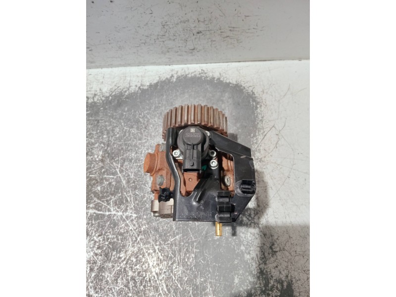 Recambio de bomba inyeccion para citroen c3 picasso referencia OEM IAM 9683703780A 0445010102 