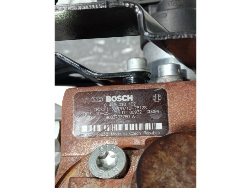 Recambio de bomba inyeccion para citroen c3 picasso referencia OEM IAM 9683703780A 0445010102 