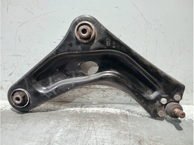 Recambio de brazo suspension inferior delantero derecho para citroen c3 picasso referencia OEM IAM   