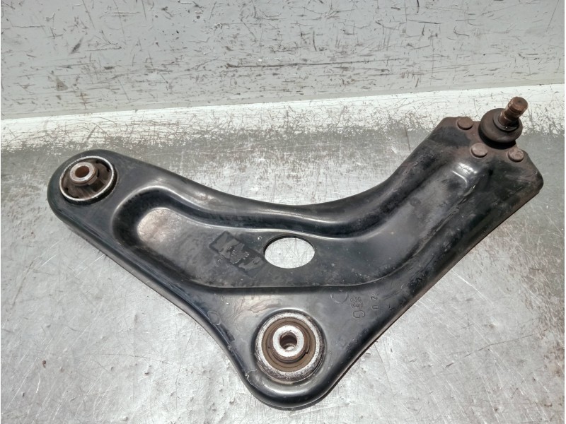 Recambio de brazo suspension inferior delantero izquierdo para citroen c3 picasso referencia OEM IAM   