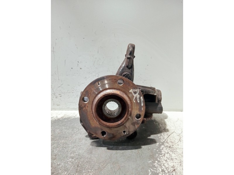 Recambio de mangueta delantera derecha para citroen c3 picasso referencia OEM IAM   