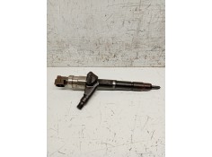 Recambio de inyector para nissan x-trail (t30) referencia OEM IAM 166008H800  DENSO