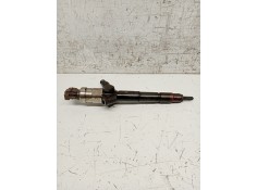Recambio de inyector para nissan x-trail (t30) referencia OEM IAM 166008H800  DENSO 2
