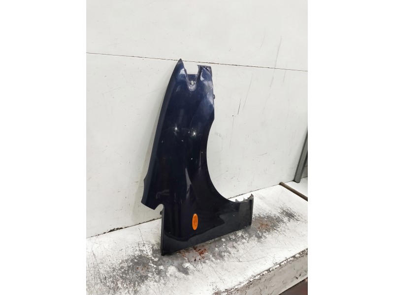 Recambio de aleta delantera derecha para mazda premacy (cp) referencia OEM IAM   