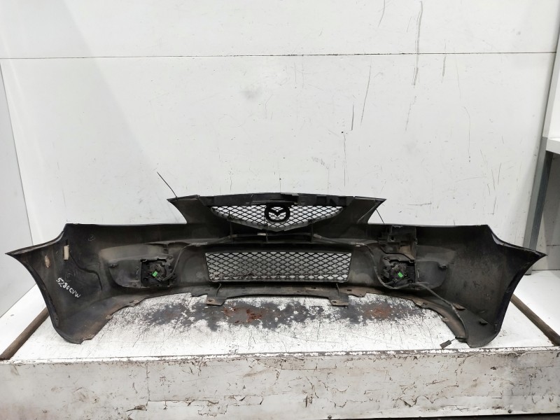 Recambio de paragolpes delantero para mazda premacy (cp) referencia OEM IAM  OJO VER FOTOS SOPORTES REJILLA ROTOS