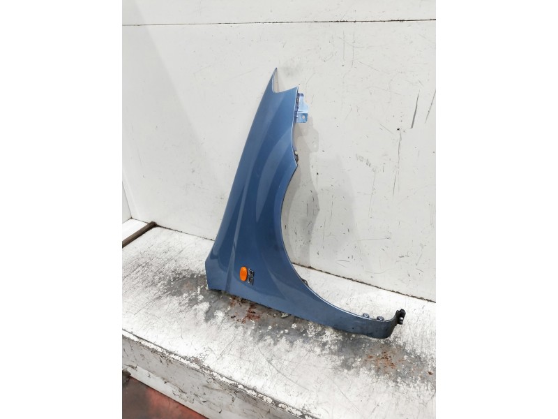 Recambio de aleta delantera derecha para daewoo kalos referencia OEM IAM   