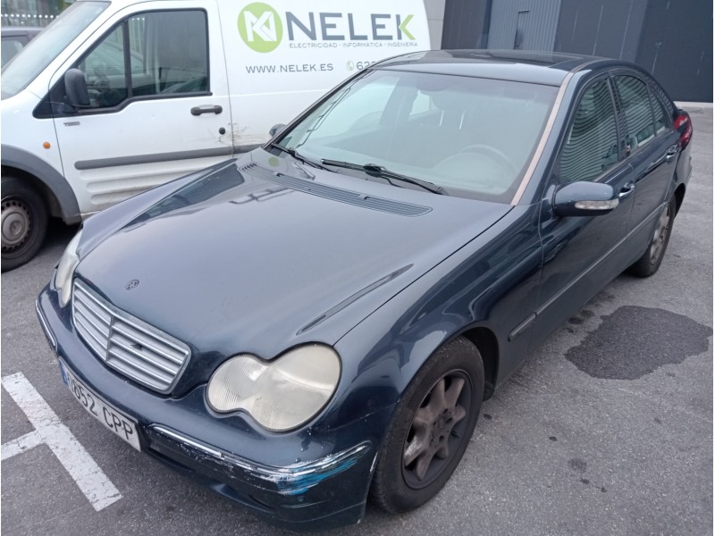 mercedes clase c (w203) berlina del año 2003