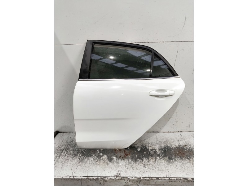 Recambio de puerta trasera izquierda para kia rio (yb) referencia OEM IAM   5P