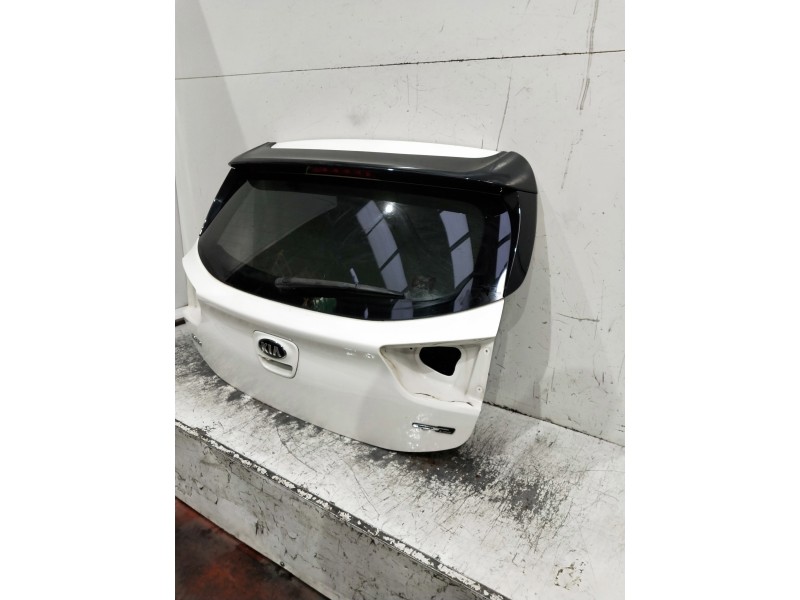 Recambio de porton trasero para kia rio (yb) referencia OEM IAM   5P