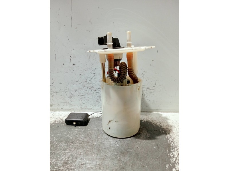 Recambio de bomba combustible para daewoo kalos referencia OEM IAM 96424447  