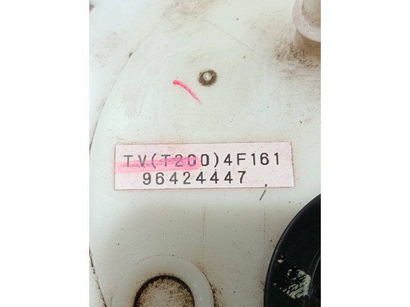 Recambio de bomba combustible para daewoo kalos referencia OEM IAM 96424447  