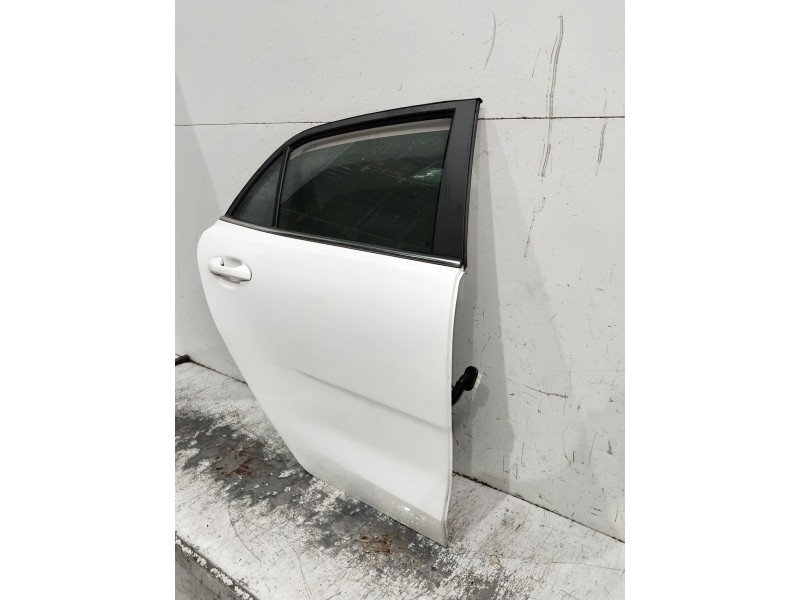 Recambio de puerta trasera derecha para kia rio (yb) referencia OEM IAM   5P