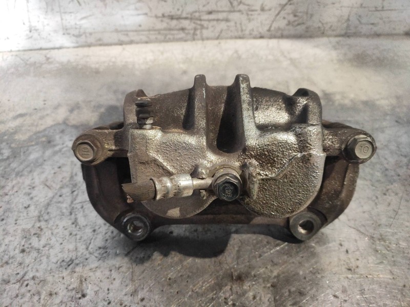 Recambio de pinza freno delantera derecha para hyundai santa fe (bm) 2.2 crdi style 4x4 referencia OEM IAM   581902PA70