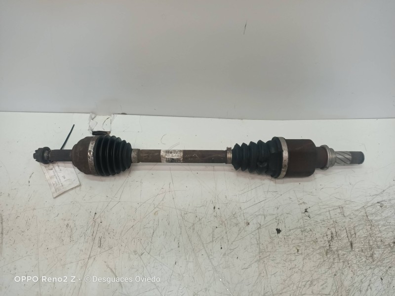 Recambio de transmision delantera izquierda para renault clio iii 1.2 16v referencia OEM IAM 8200559377  