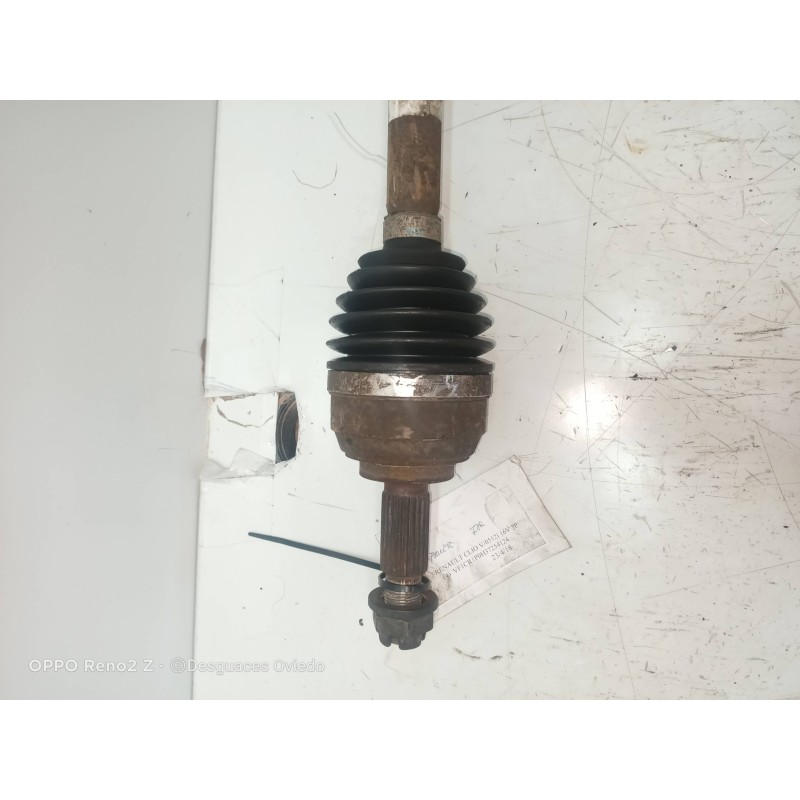 Recambio de transmision delantera izquierda para renault clio iii 1.2 16v referencia OEM IAM 8200559377  