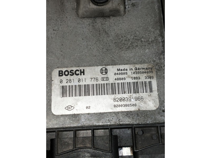 Recambio de centralita motor uce para renault megane ii berlina 5p referencia OEM IAM 0281011776 8200391966 8200386508