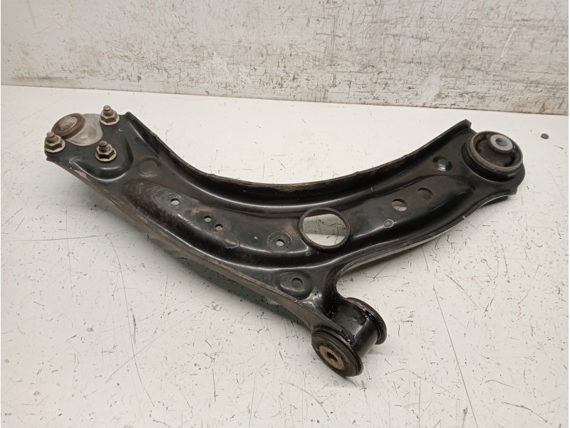 Recambio de brazo suspension inferior delantero izquierdo para volkswagen golf viii lim. (cd1) referencia OEM IAM 5Q0407151AC  