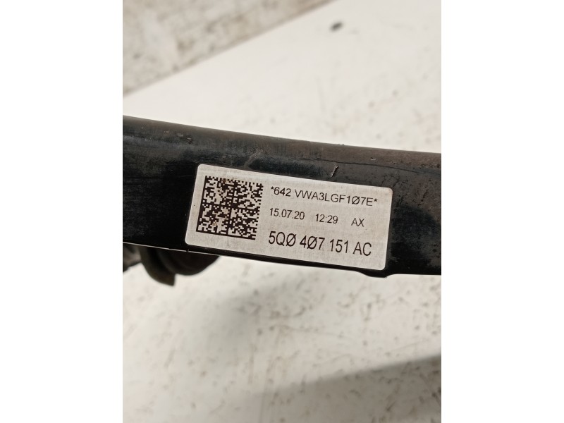 Recambio de brazo suspension inferior delantero izquierdo para volkswagen golf viii lim. (cd1) referencia OEM IAM 5Q0407151AC  