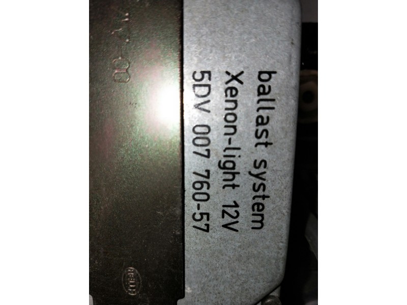 Recambio de faro derecho para lancia thesis (115) referencia OEM IAM 5DV00776027 15492600 XENON
