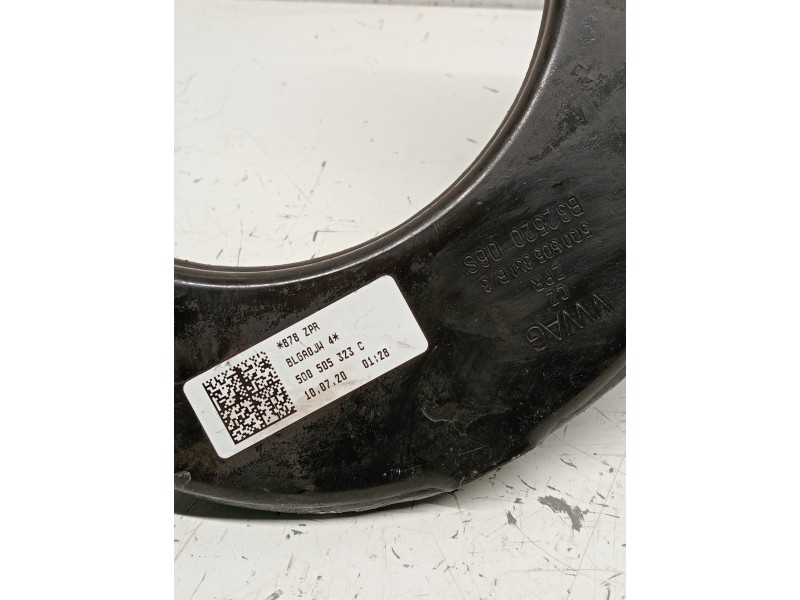 Recambio de brazo suspension superior trasero derecho para volkswagen golf viii lim. (cd1) referencia OEM IAM 5Q0505323C 5Q05053