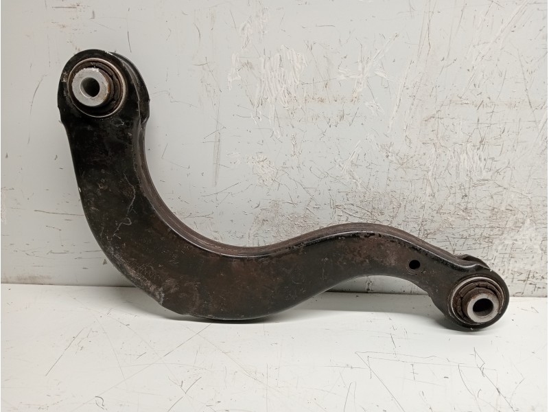 Recambio de brazo suspension superior trasero derecho para volkswagen golf viii lim. (cd1) referencia OEM IAM 5Q0505323C 5Q05053