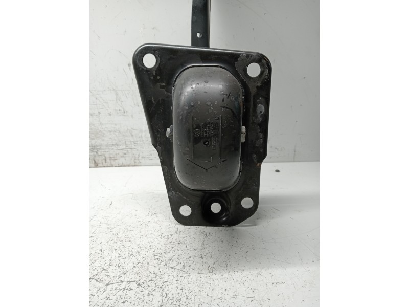 Recambio de brazo suspension superior trasero izquierdo para volkswagen golf viii lim. (cd1) referencia OEM IAM 5Q0505225C  