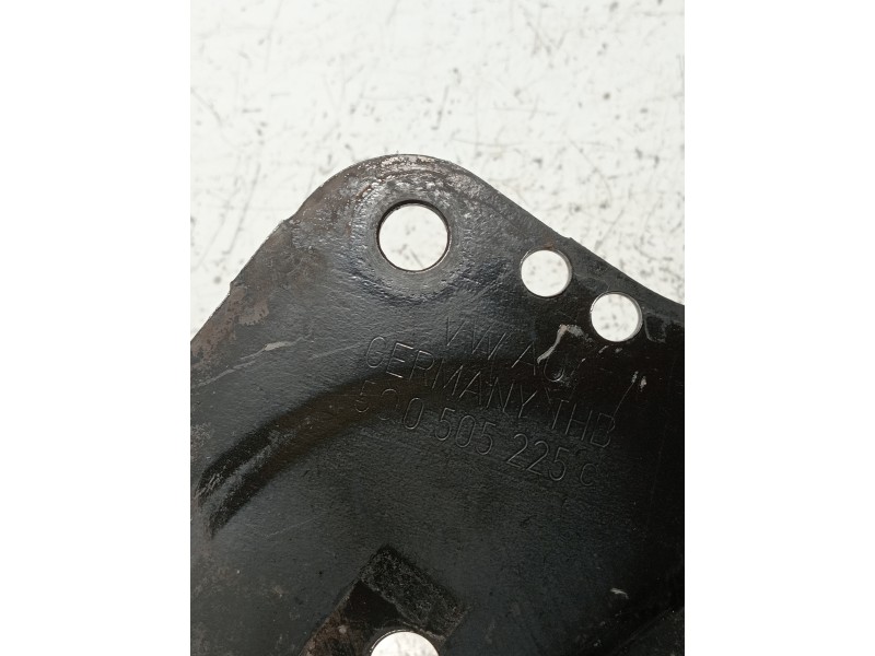 Recambio de brazo suspension superior trasero izquierdo para volkswagen golf viii lim. (cd1) referencia OEM IAM 5Q0505225C  