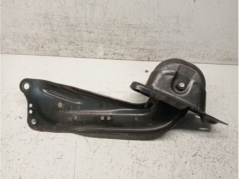 Recambio de brazo suspension superior trasero izquierdo para volkswagen golf viii lim. (cd1) referencia OEM IAM 5Q0505225C  