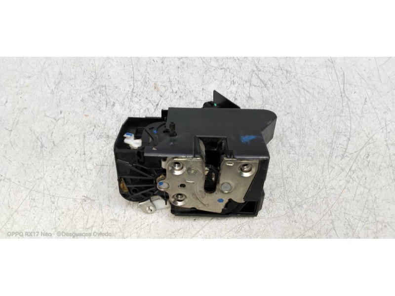 Recambio de motor cierre centralizado trasero derecho para dacia sandero comfort referencia OEM IAM 825022281R  