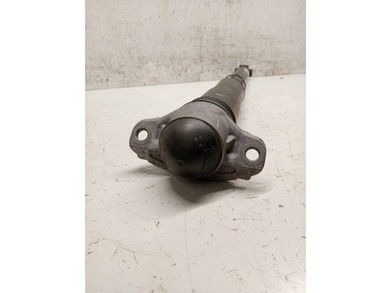 Recambio de amortiguador trasero izquierdo para volkswagen golf viii lim. (cd1) referencia OEM IAM 5WA512011CN  