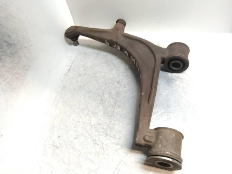 Recambio de brazo suspension inferior delantero derecho para opel movano furgón corto 2.8t referencia OEM IAM    Recambio de brazo suspension inferior delantero derecho para opel movano furgón corto 2.8t referencia OEM IAM