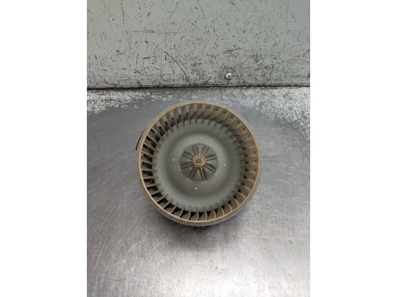 Recambio de motor calefaccion para mitsubishi montero (v60/v70) referencia OEM IAM 1940005102  