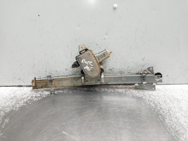 Recambio de elevalunas delantero derecho para mitsubishi montero (v60/v70) referencia OEM IAM MR436854 0680800600 3P